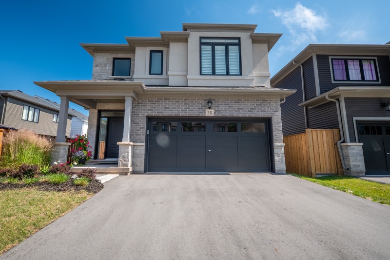 38 Riesling Street, Grimsby — 38-riesling-46