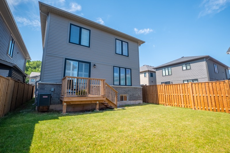 38 Riesling Street, Grimsby — 38-riesling-49