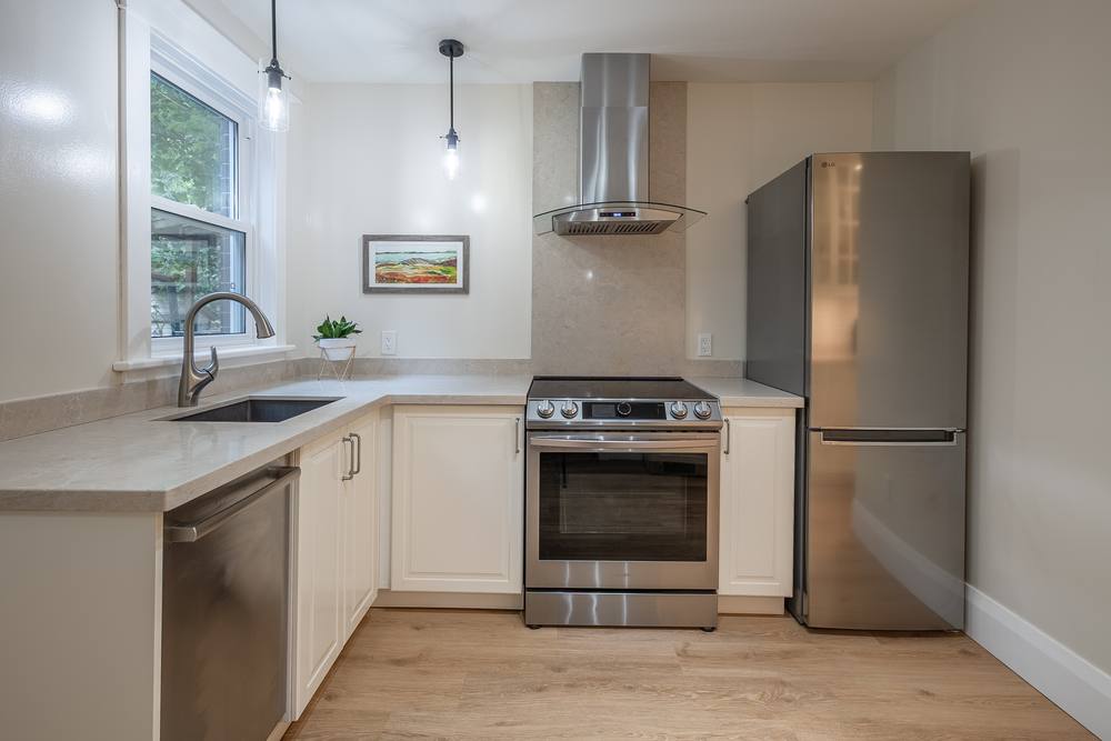 Real estate photography — 11 Dromore Street, Grimsby