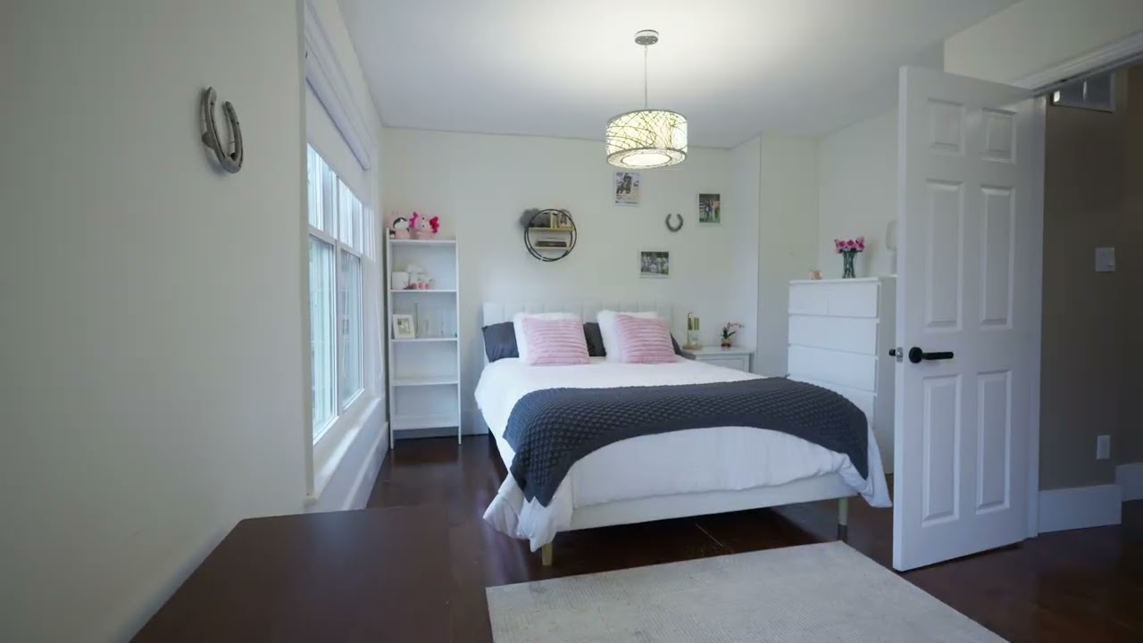 283 Plains Road West walkthrough video thumbnail
